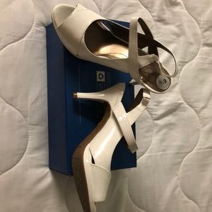 White Life Stride Women’s shoes